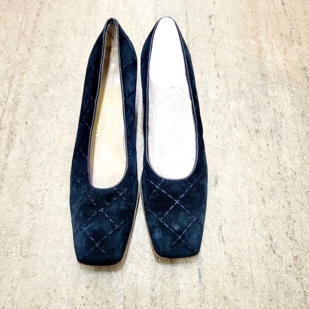 Ferragamo Block Heel Feminine Flats 7.5N